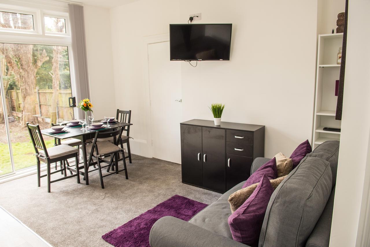 Moseley Mews Village Suites - Purple Бірмінгем Екстер'єр фото