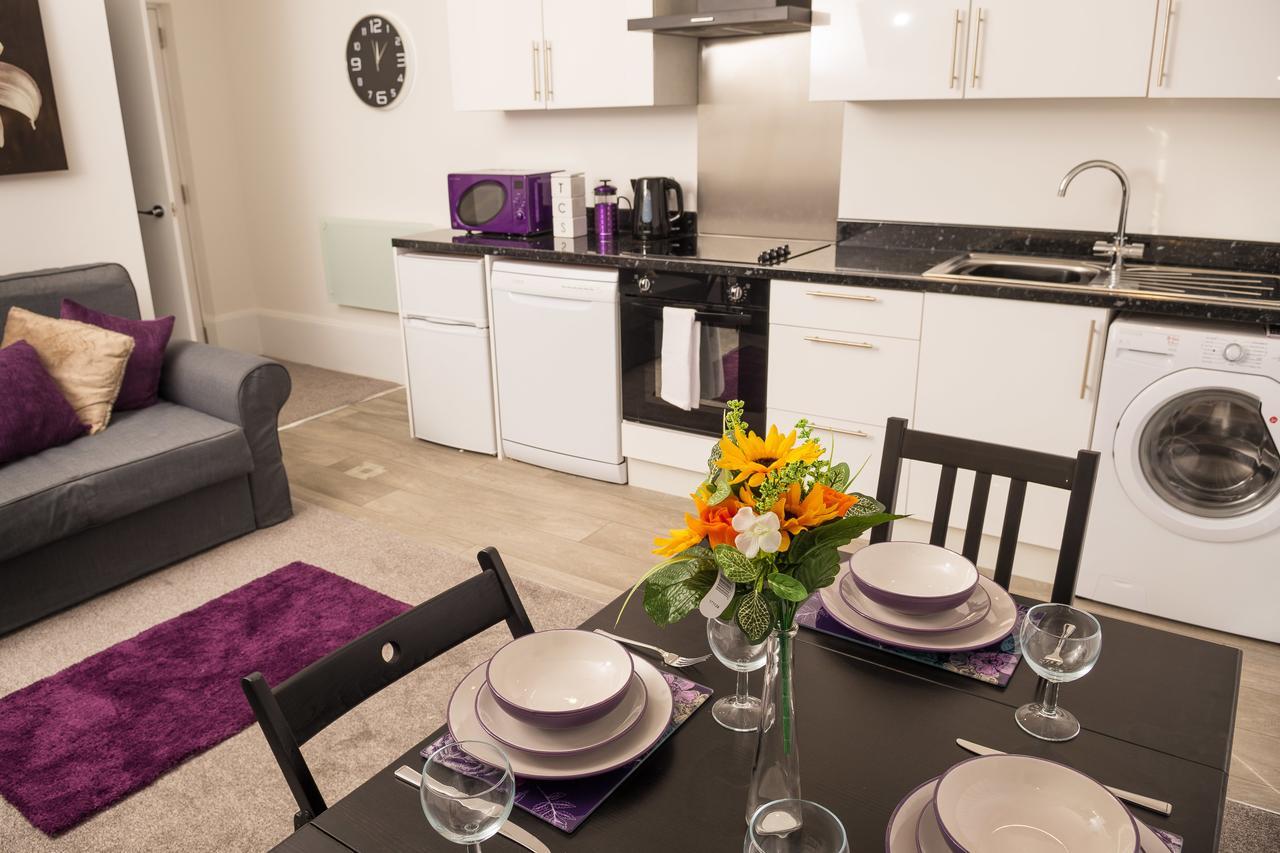 Moseley Mews Village Suites - Purple Бірмінгем Екстер'єр фото