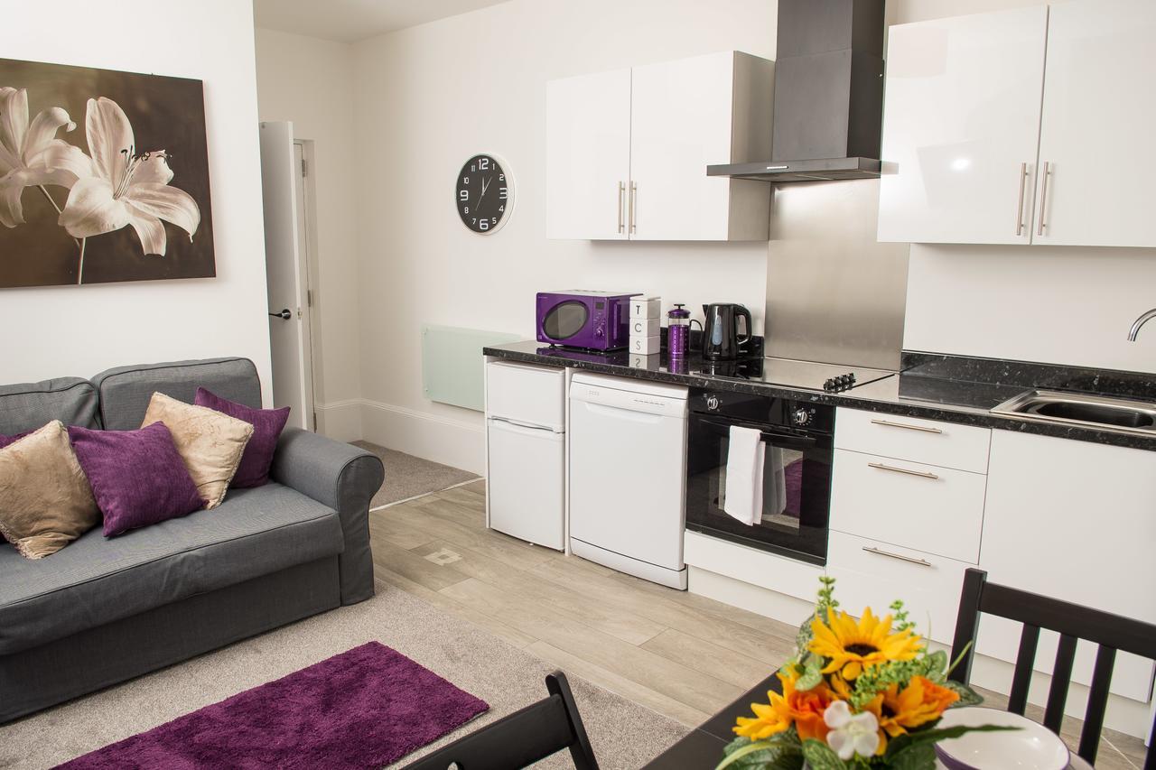Moseley Mews Village Suites - Purple Бірмінгем Екстер'єр фото